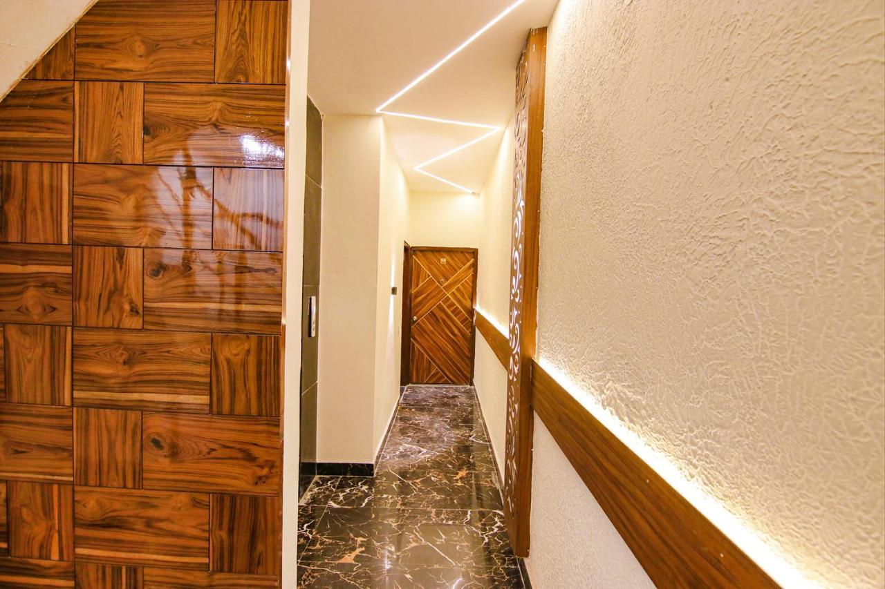 Fabhotel Palm Plaza Zirakpur エクステリア 写真